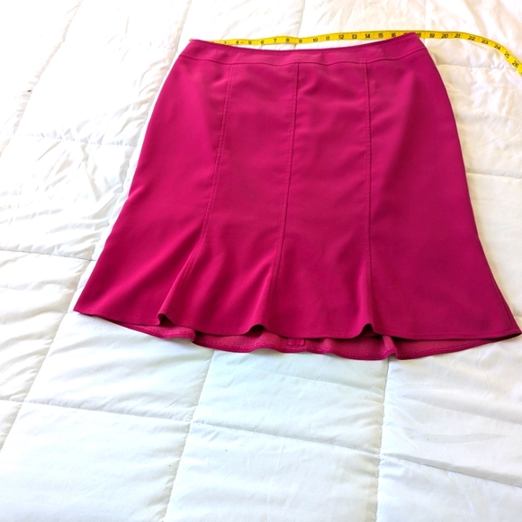louben Dresses & Skirts - - Vintage Louben trumpet knee length pink skirt. Size 16. Made in Canada. …